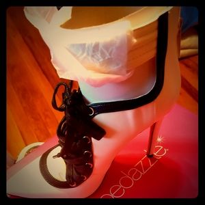 Womens Size 7 1/2 Heel